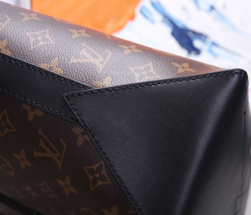 Louis Vuitton Shopping Bags